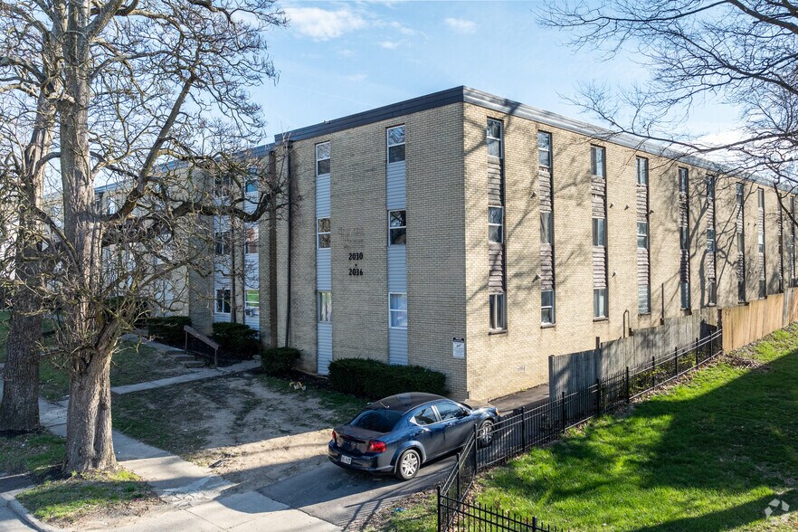 The 24-unit Dayton, Ohio apartment building from Pamela, Vera and Oliver’s RE101 case study